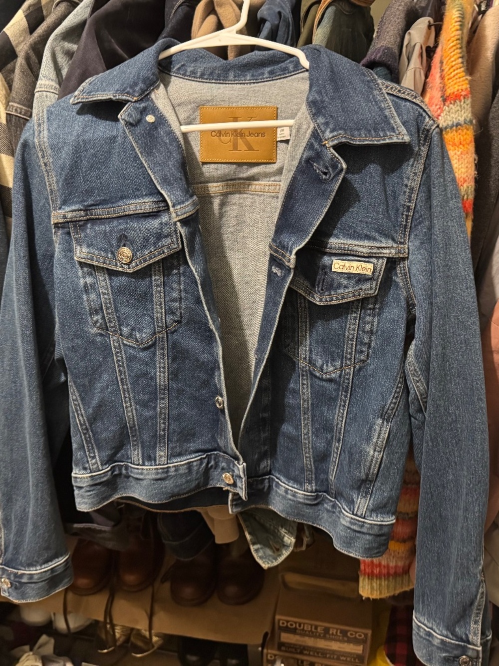 BLACKPINK Jennie Calvin Klein Jeans blue denim jacket
